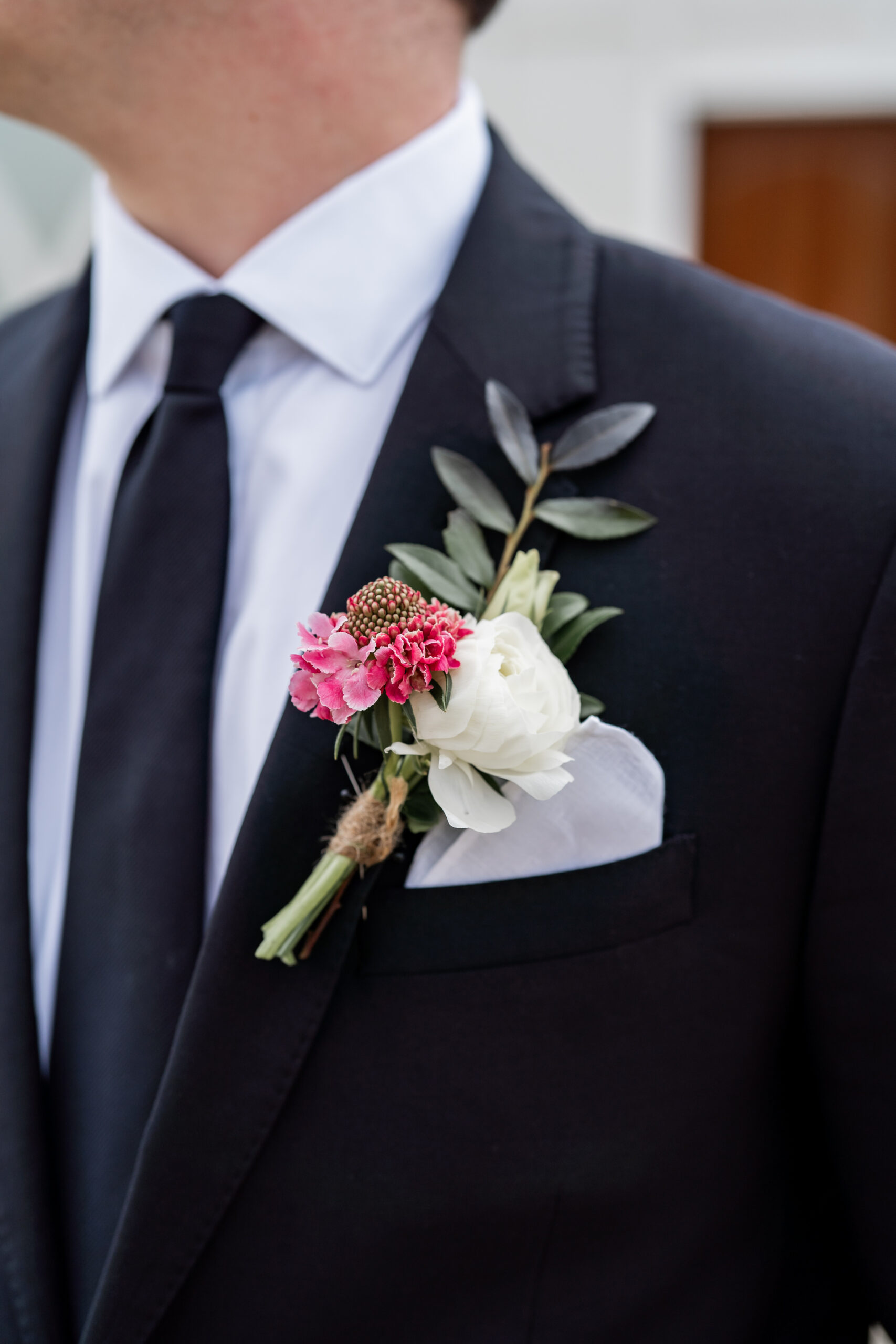 Garden-style boutonniere
