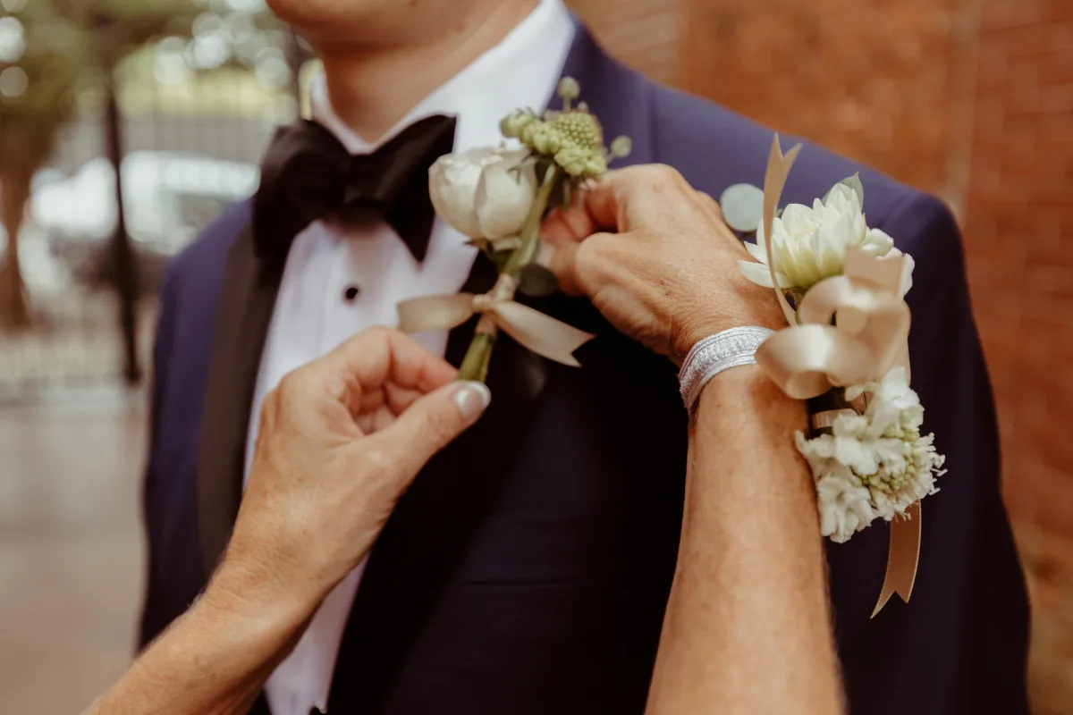 wedding boutonnieres and corsages
